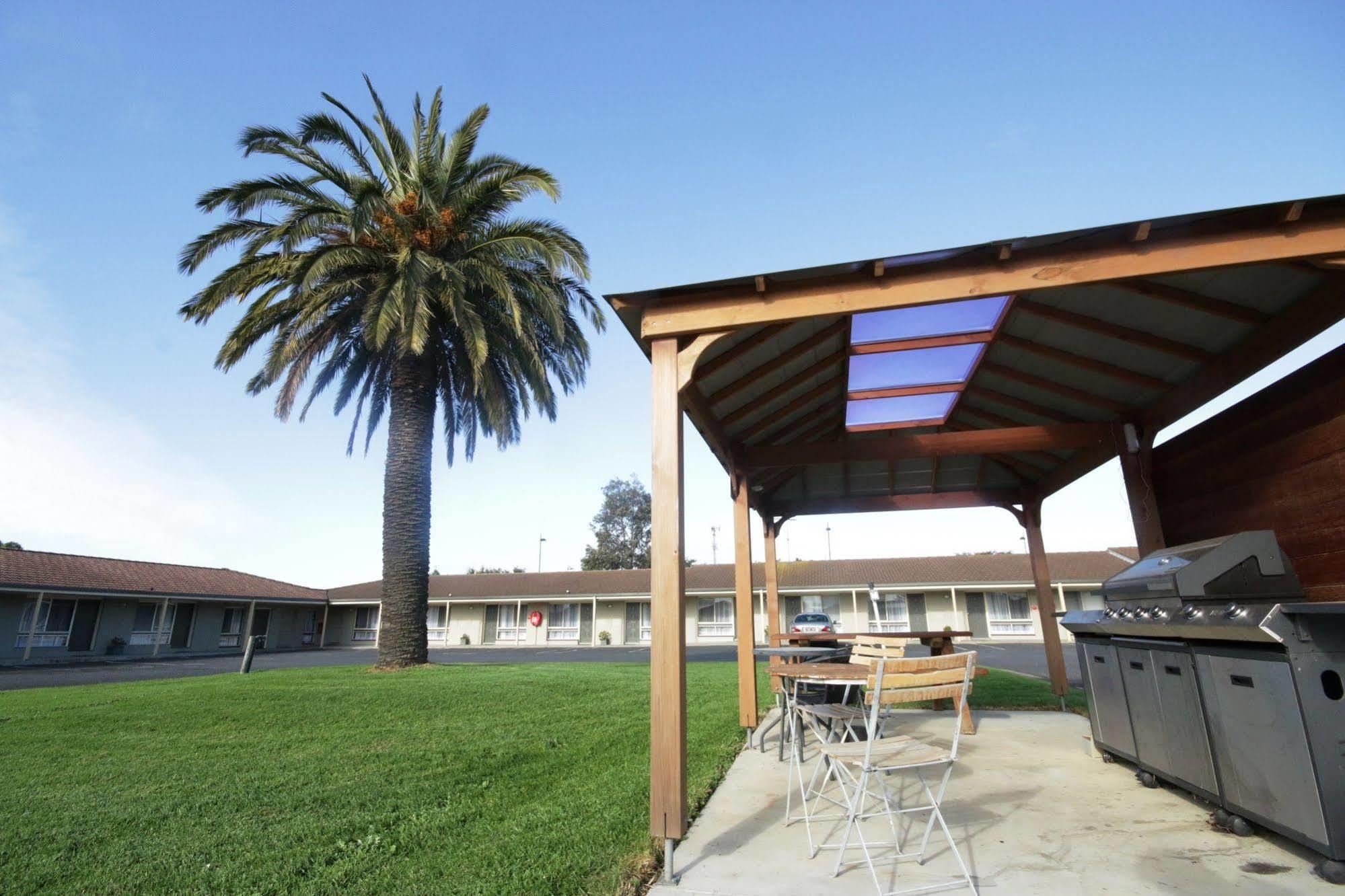 Golden Palms Motel Geelong Bagian luar foto